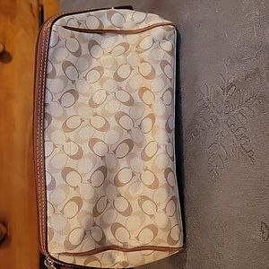 Vintage coach makeup medium size bad